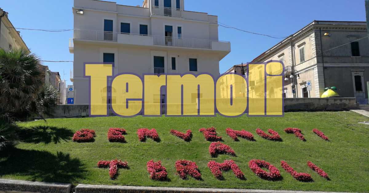 Lettere di addio sui pianerottoli: il rituale nascosto dei traslochi italiani